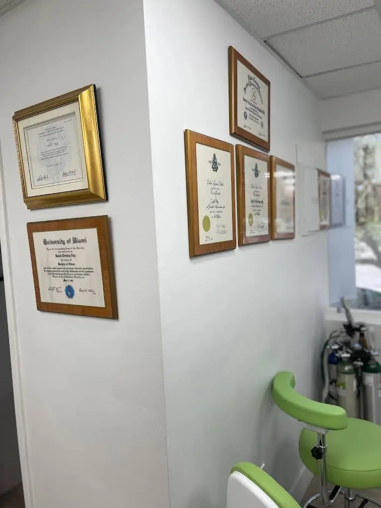 Gables Dental Clinic