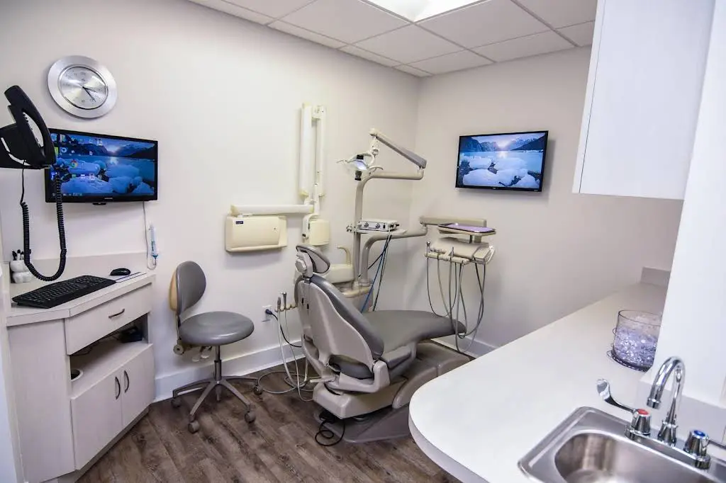 Infinity Dental Associates - Professional dental clinic exterior with modern facilities