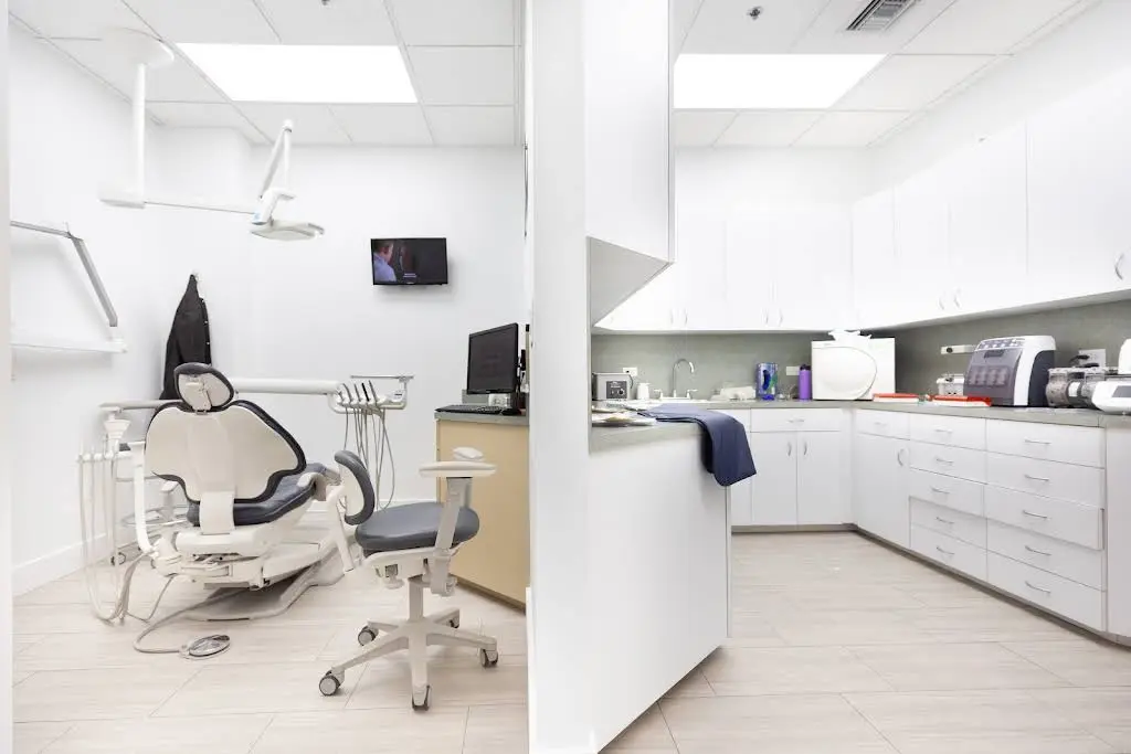 K & K Dental Associates