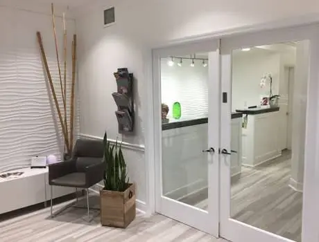 Garcia Mayoral Dentistry - Professional dental clinic exterior with modern facilities