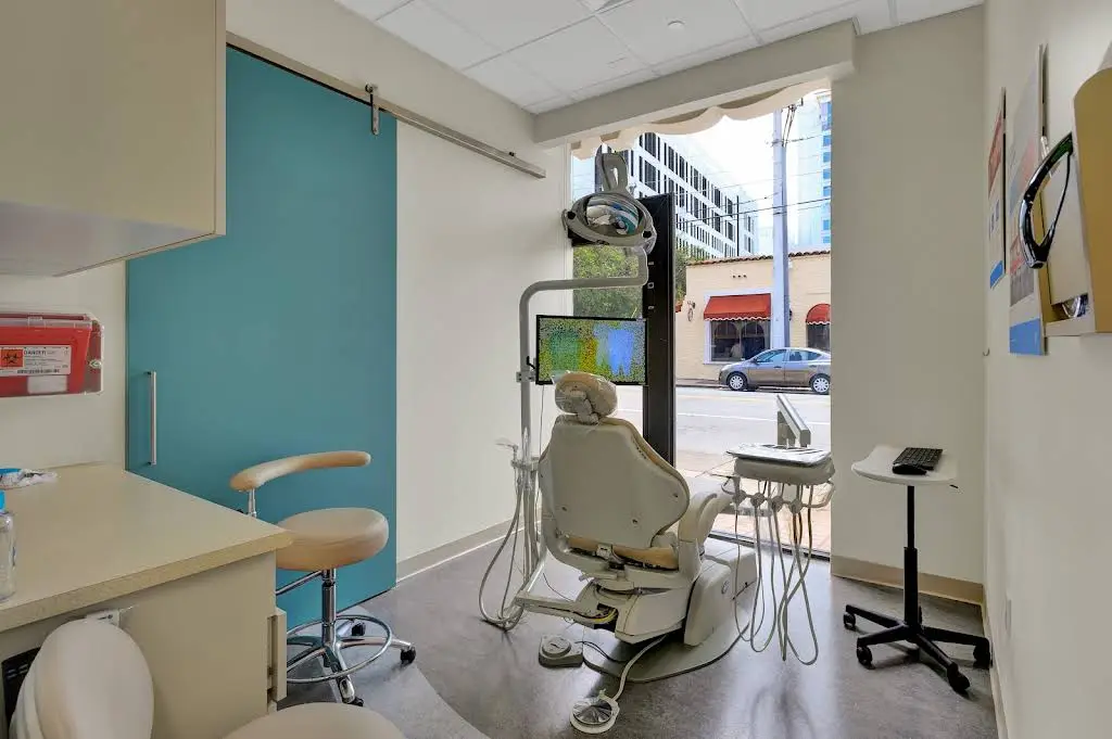 Dentists of Coral Gables - Professional dental clinic exterior with modern facilities
