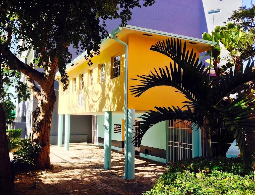 Grove Smiles Dentistry - Professional dental clinic exterior with modern facilities