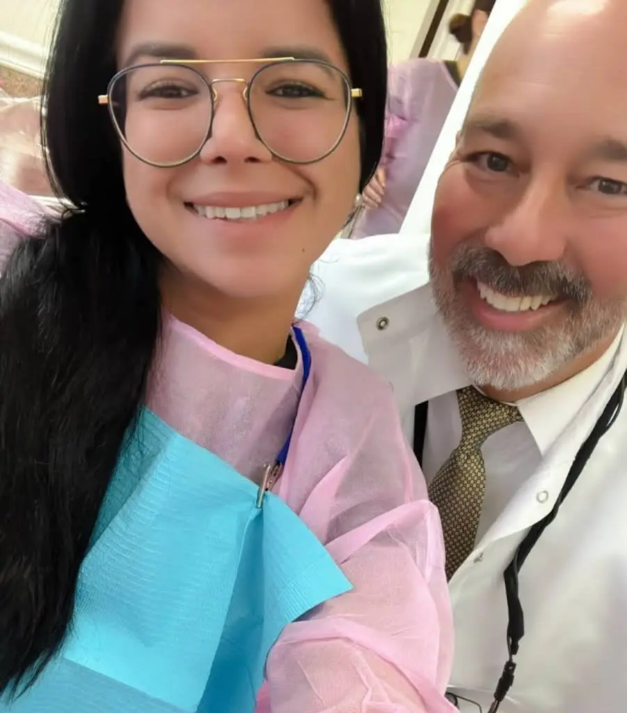 The Smile Physician / Dr. Alvaro Fernandez Carol, DDS