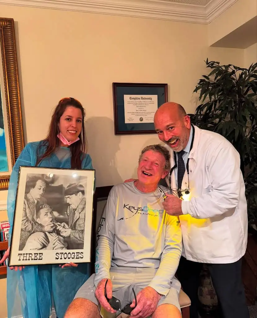 The Smile Physician / Dr. Alvaro Fernandez Carol, DDS