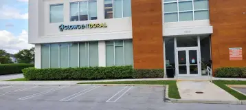Glow Dent Doral