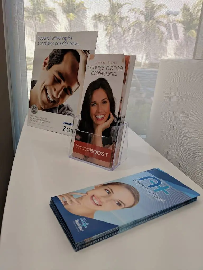 Glow Dent Doral