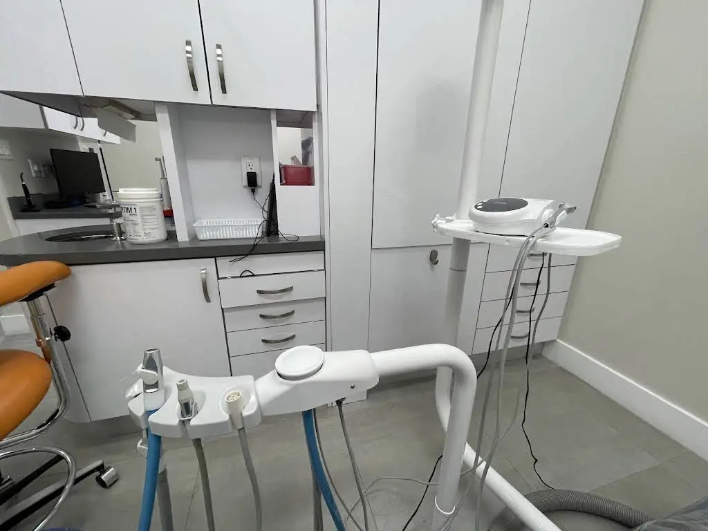 Doral Dental Studio: Andres Cuartas DDS