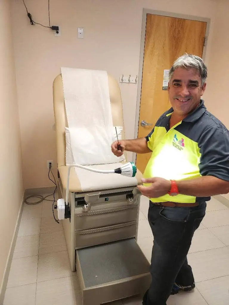 Salazar Dental - Professional dental clinic exterior with modern facilities