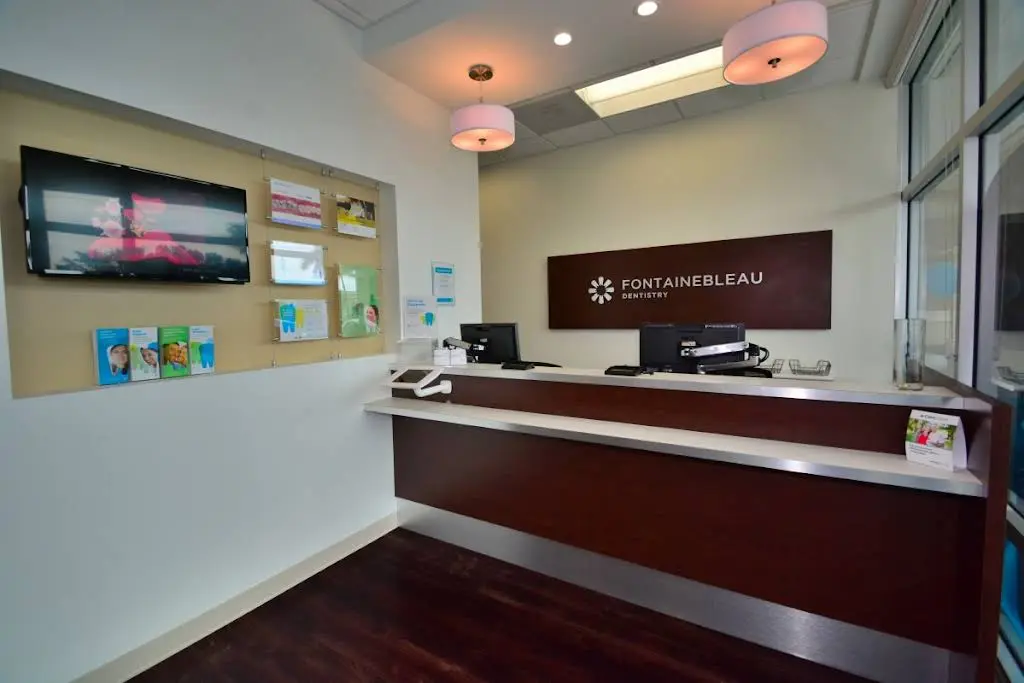 Fontainebleau Dentistry - Professional dental clinic exterior with modern facilities