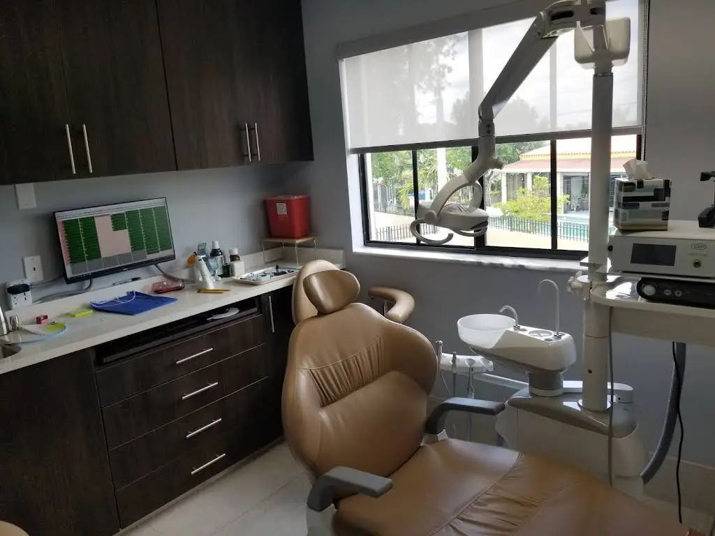 Saenz Dental Center