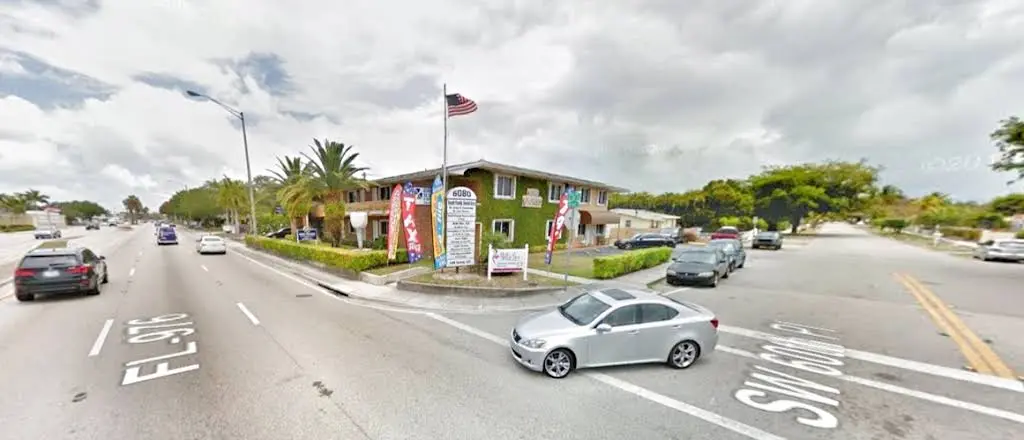 South Miami Dental: Dr. Juan Cutino - Professional dental clinic exterior with modern facilities