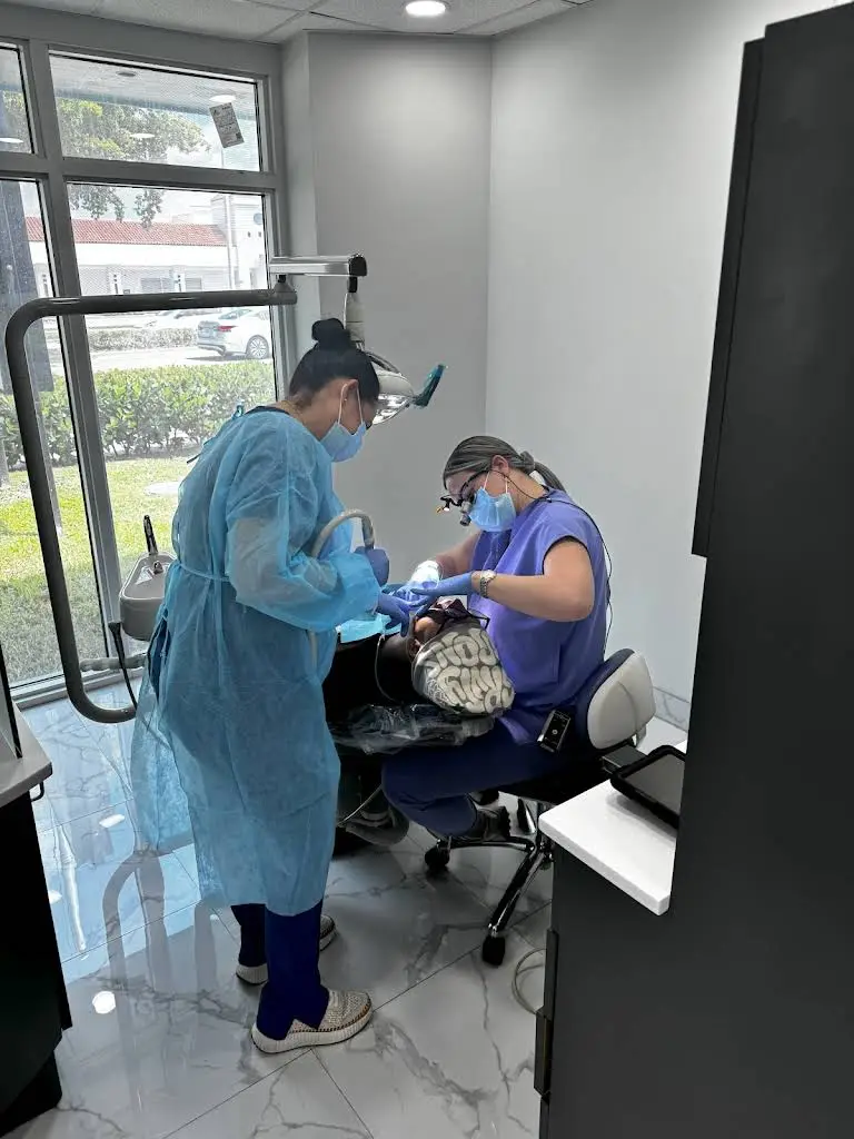 Lobaina Dental