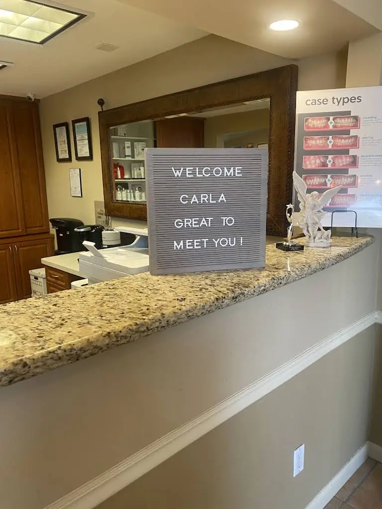 Karent Sierra, DDS - Professional dental clinic exterior with modern facilities