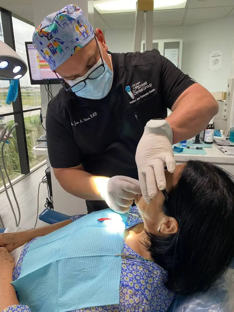 Flores Dental Group PA