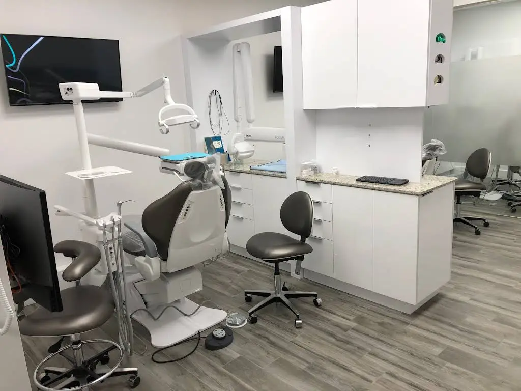Unidental Center - Professional dental clinic exterior with modern facilities