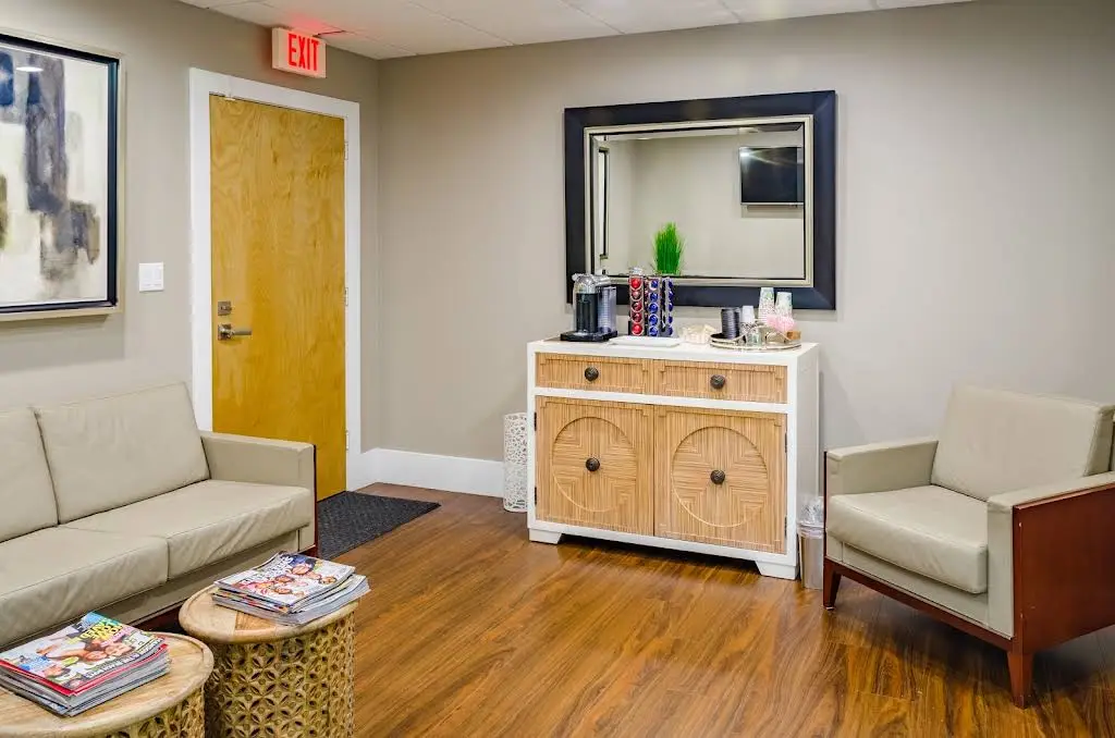 Aesthetic Dentistry of South Miami - Professional dental clinic exterior with modern facilities