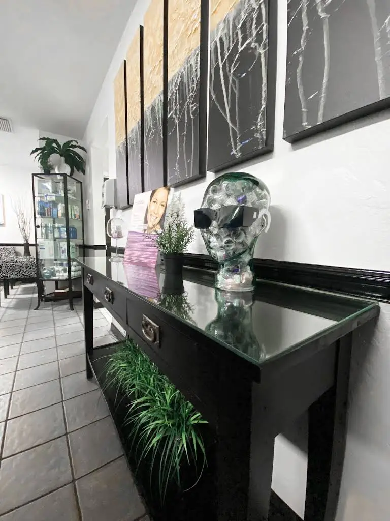 Dr. Raul G. Molina, Jr., DDS, PA