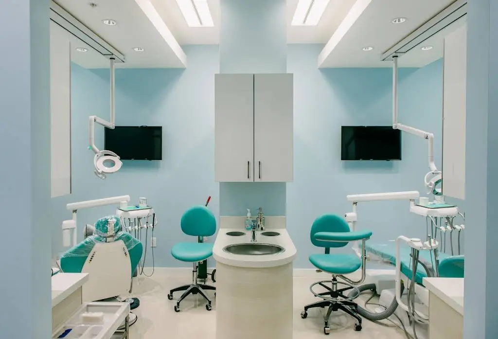 Deluxe Dental