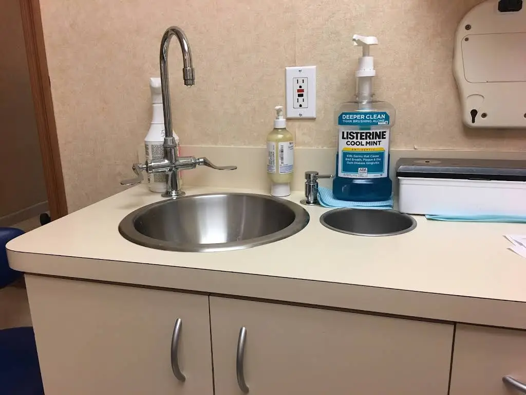 Miami Center for Cosmetic & Implant Dentistry