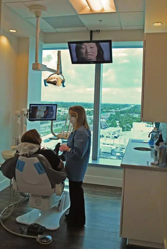 Pinecrest Dental Center for Cosmetic & Family Dentistry