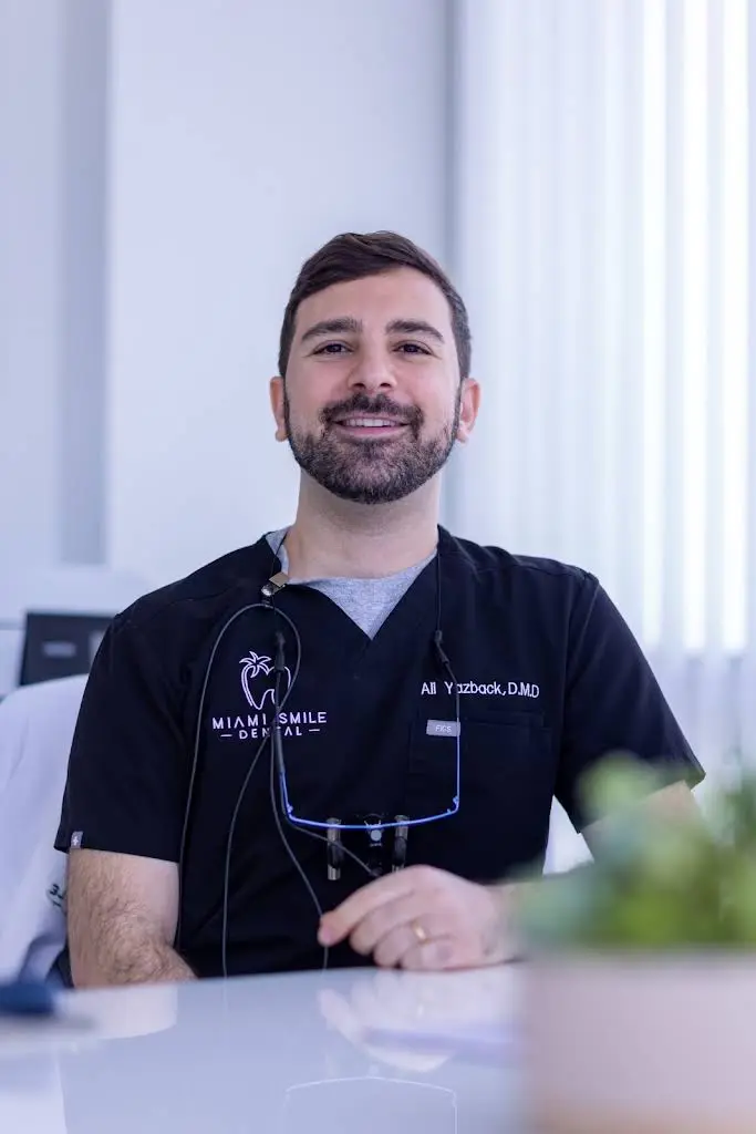 Miami Smile Dental - Professional dental clinic exterior with modern facilities