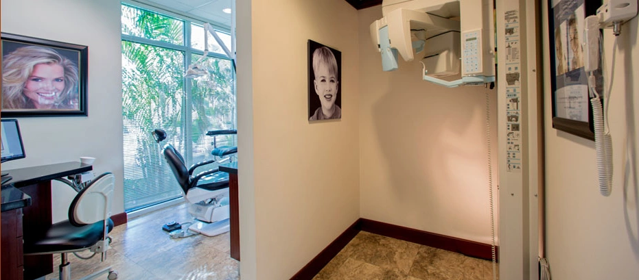 Advanced Center for Cosmetic and Implant Dentistry
