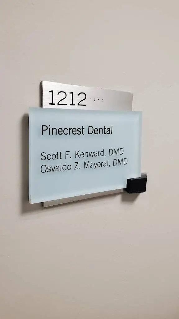 Pinecrest Dental Center