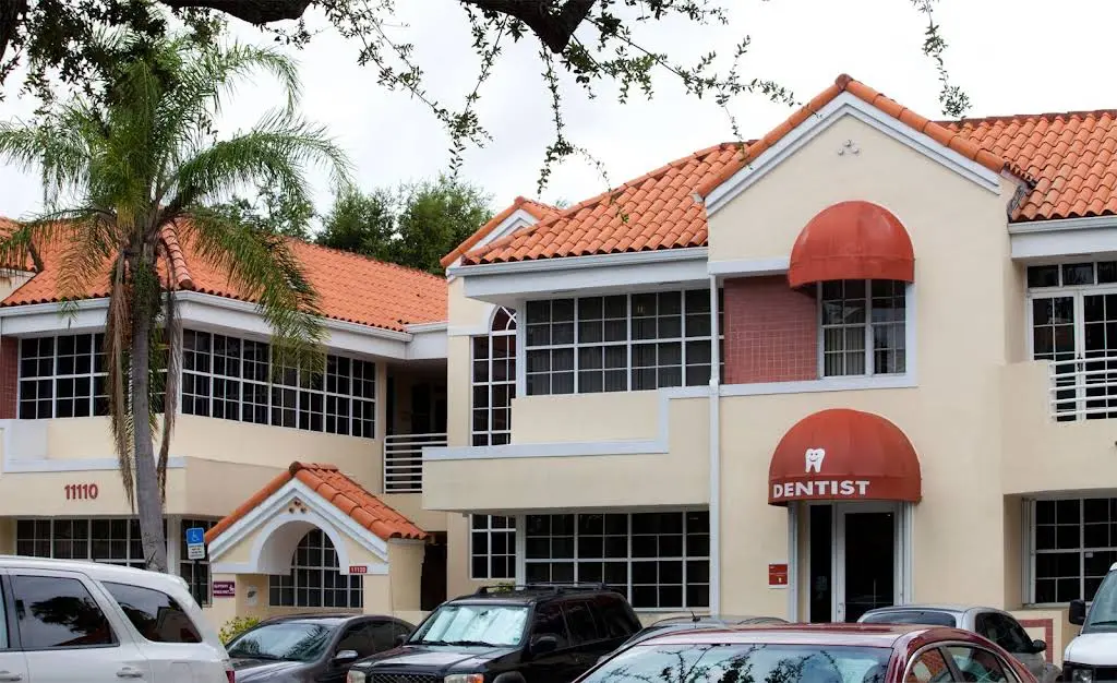 Coleman Dental - Professional dental clinic exterior with modern facilities