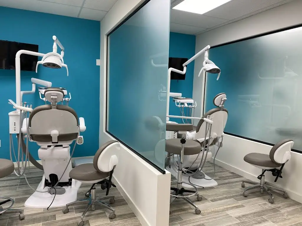 Márquez Dental & Associates