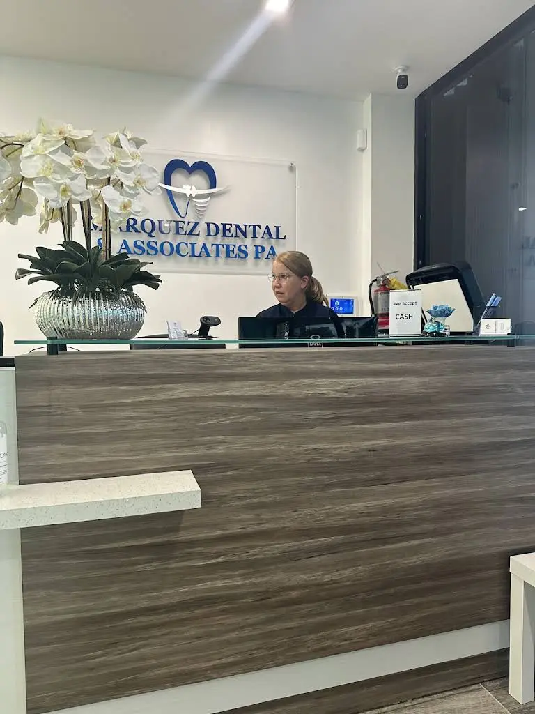 Márquez Dental & Associates