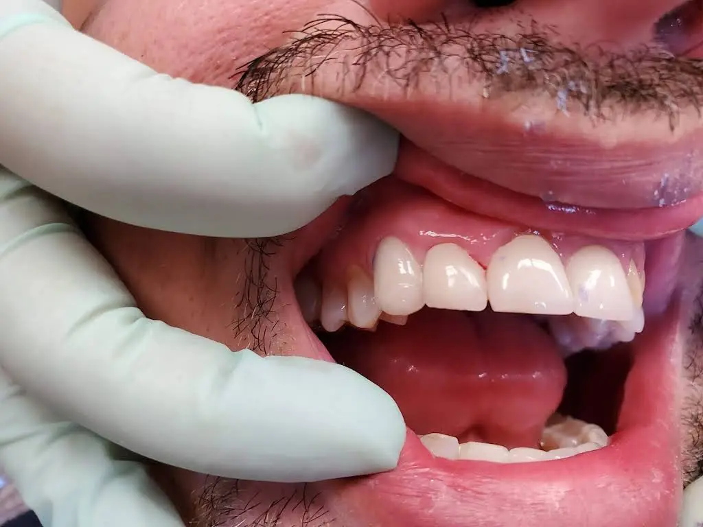 Art Dental Clinic