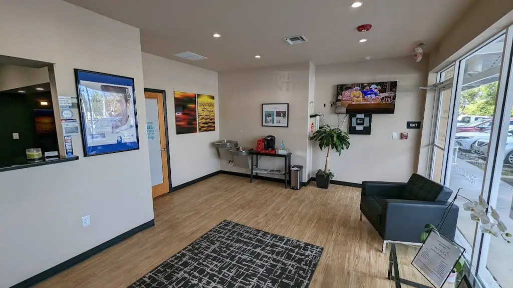 South Dixie Dental - Maria Fernanda Gonzalez DDS - Professional dental clinic exterior with modern facilities