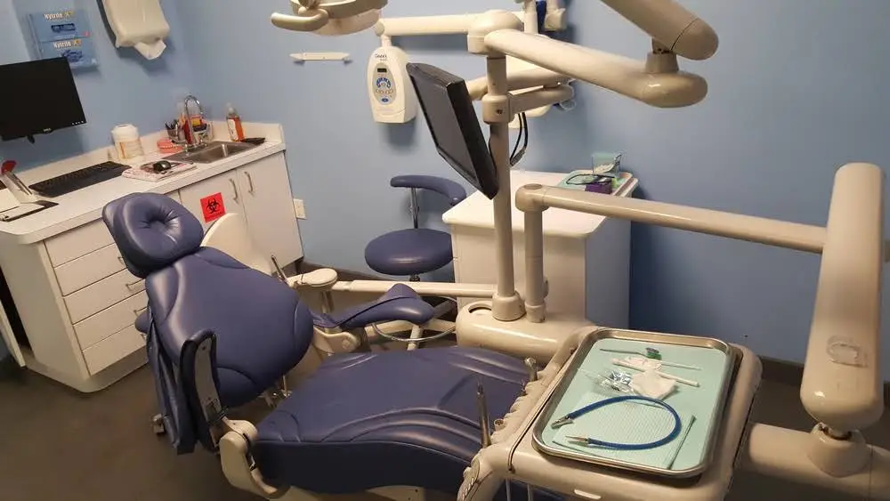 The Little Tooth Doctor - Professional dental clinic exterior with modern facilities