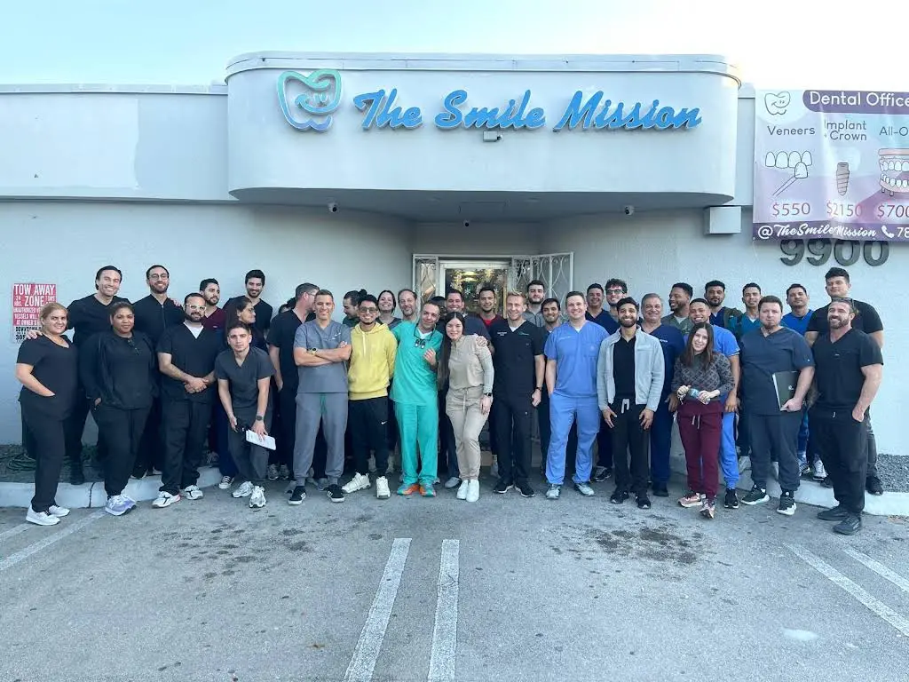 The Smile Mission - Miami - Professional dental clinic exterior with modern facilities