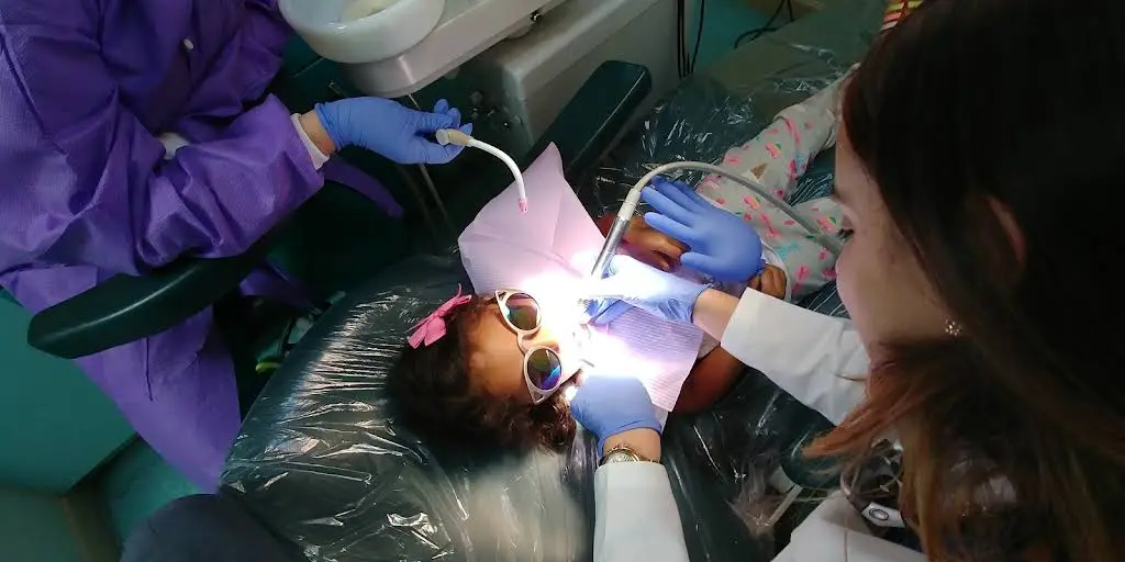 Pointe Royale Dental Clinic - Professional dental clinic exterior with modern facilities
