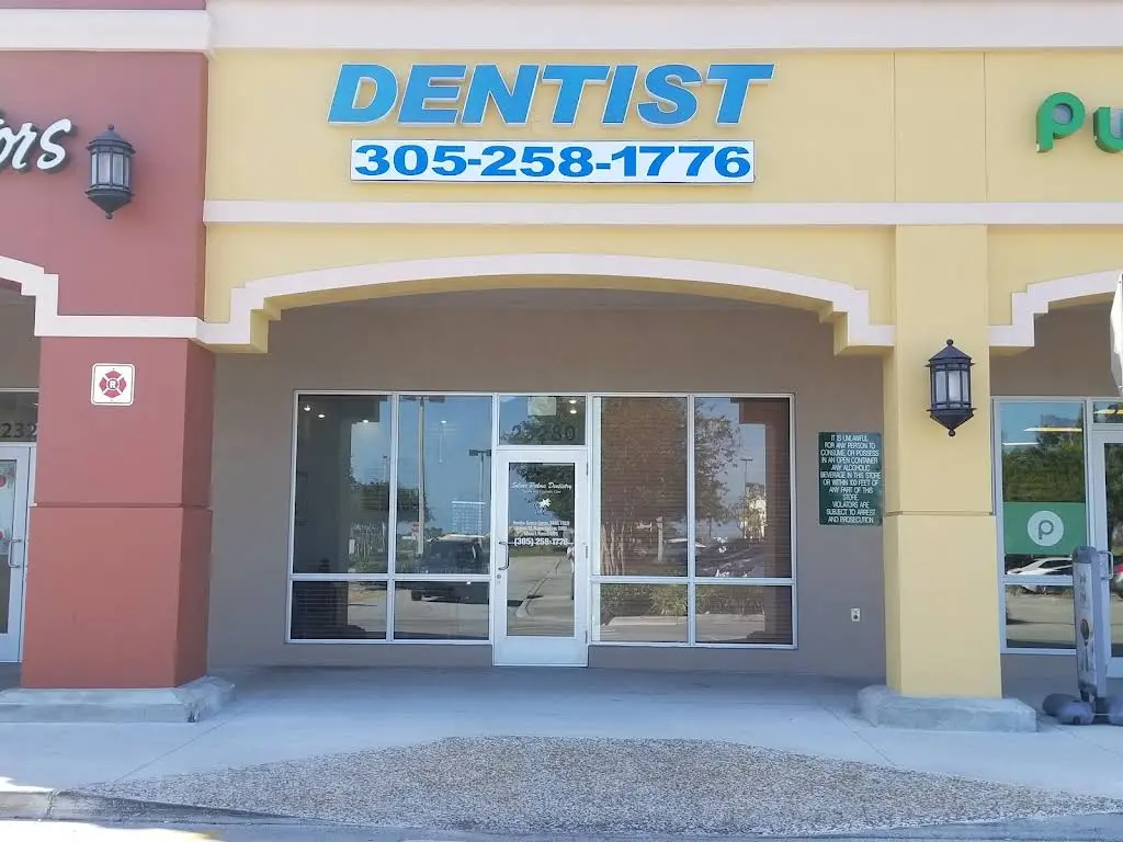 Silver Palms Dentistry - Professional dental clinic exterior with modern facilities