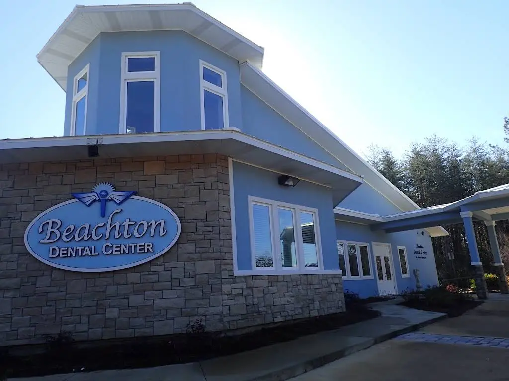 Beachton Dental Center - Professional dental clinic exterior with modern facilities