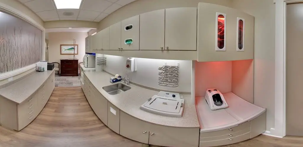Tallahassee Dentist - M. Darrh Bryant DMD