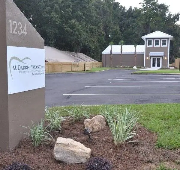Tallahassee Dentist - M. Darrh Bryant DMD