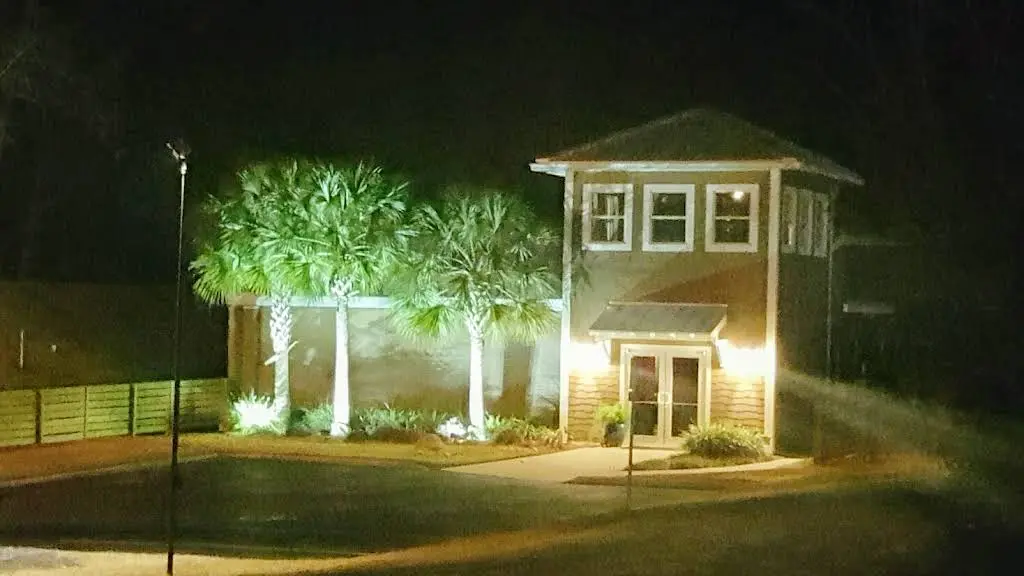 Tallahassee Dentist - M. Darrh Bryant DMD