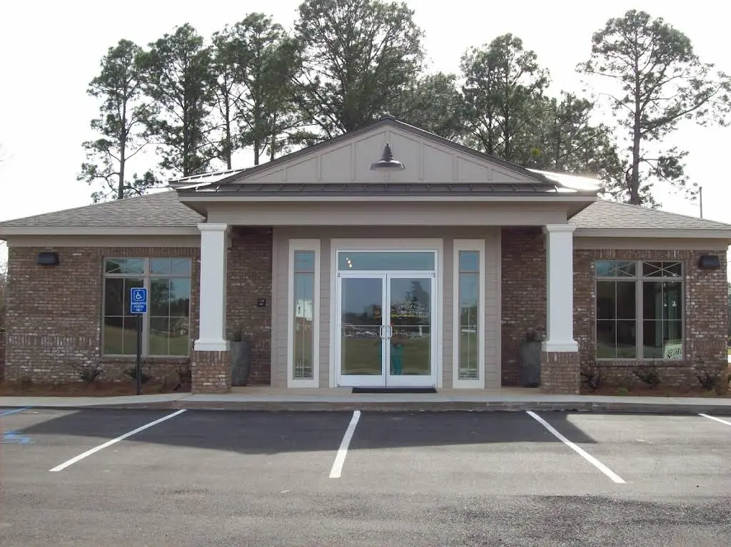Crowder Orthodontics - Professional dental clinic exterior with modern facilities