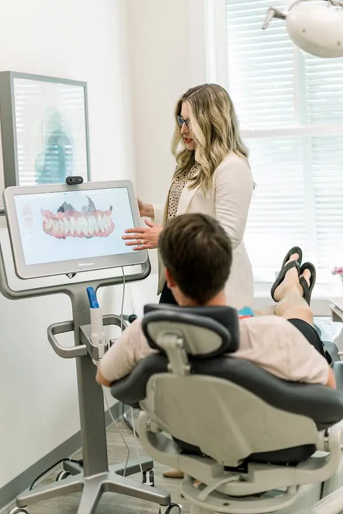 Forest Park Dental - Professional dental clinic exterior with modern facilities