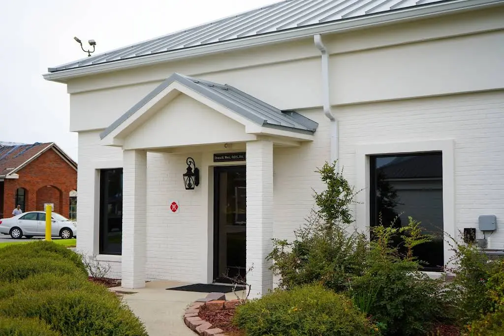 Lynn Haven Family Dentistry: Dr. Derek H. Wall, DDS