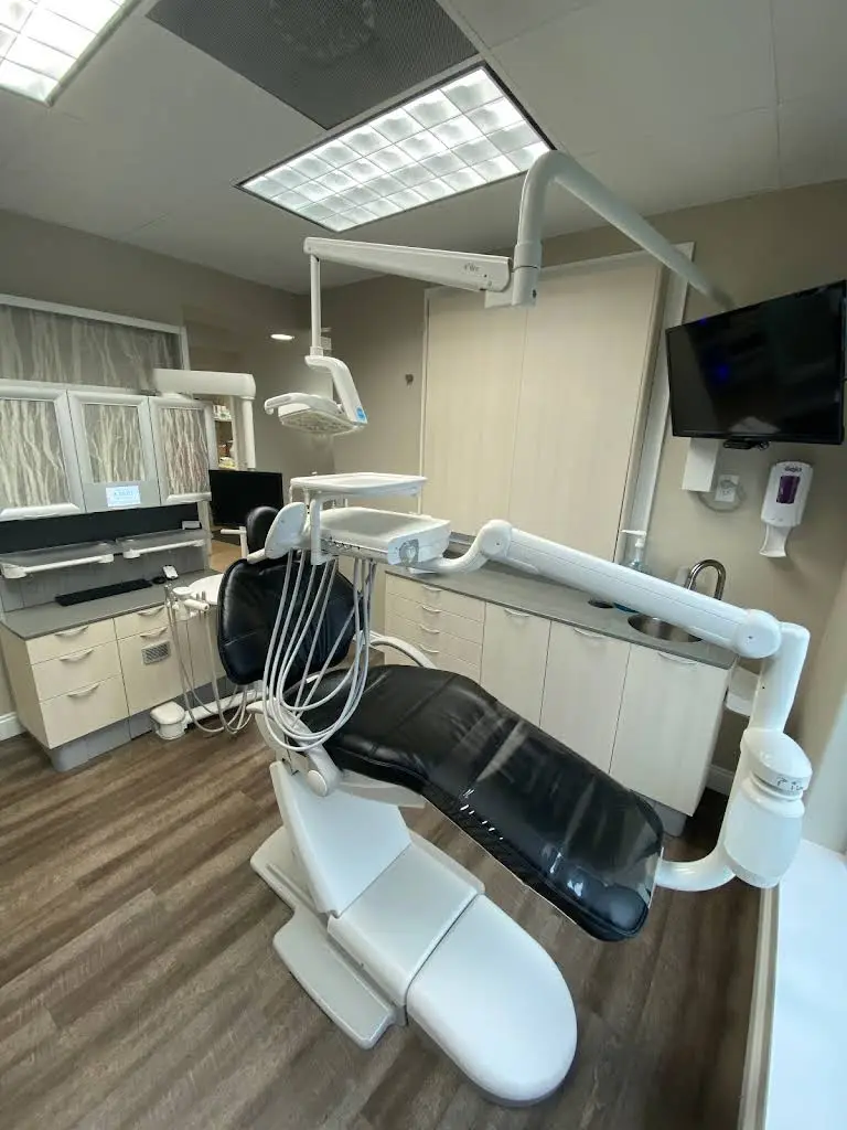 Lynn Haven Family Dentistry: Dr. Derek H. Wall, DDS