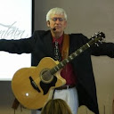 Edward Fernandez